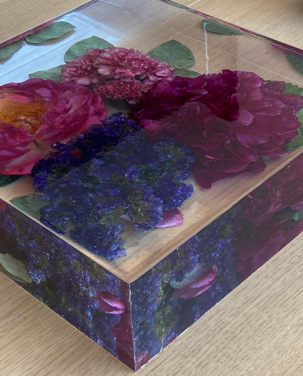 Eternal Blossom - flowers in resin